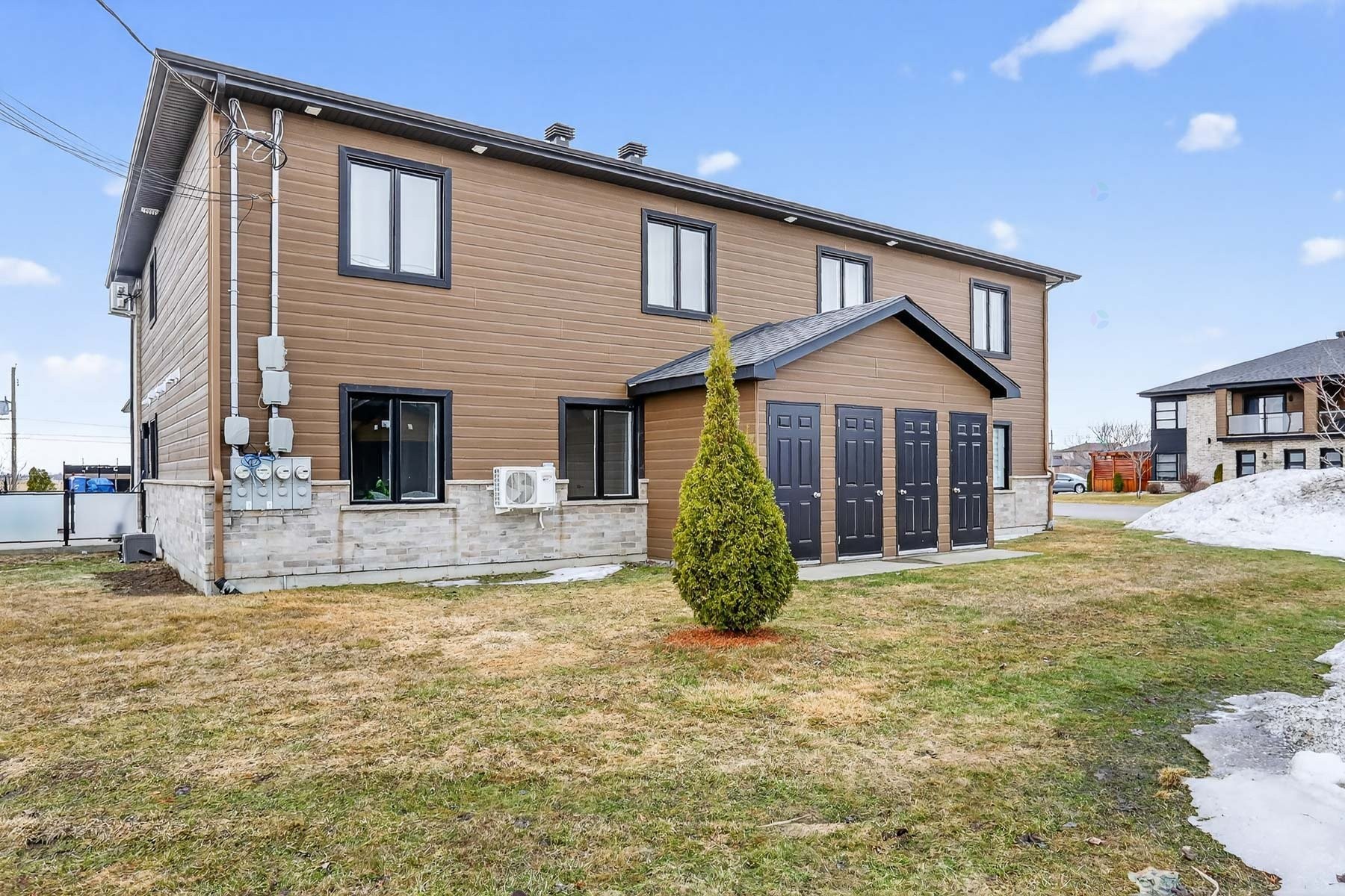 









1390


Rue Pierre-Launière

,
Trois-Rivières,




QC
G9B0V7

