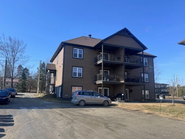 









295

 - 325


Rue Gosselin

,
Waterville,




QC
J0B3H0

