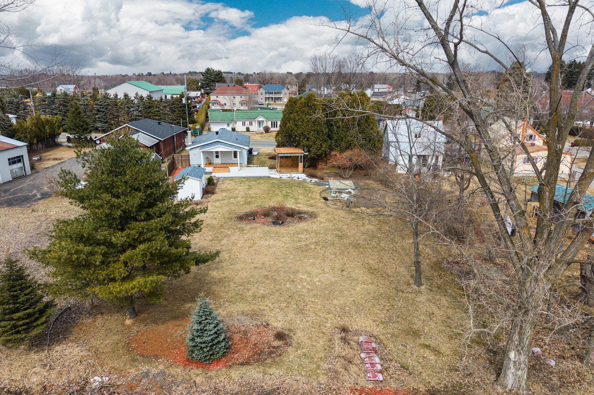 









312


Rue Lachapelle

,
Saint-François-du-Lac,




QC
J0G1M0

