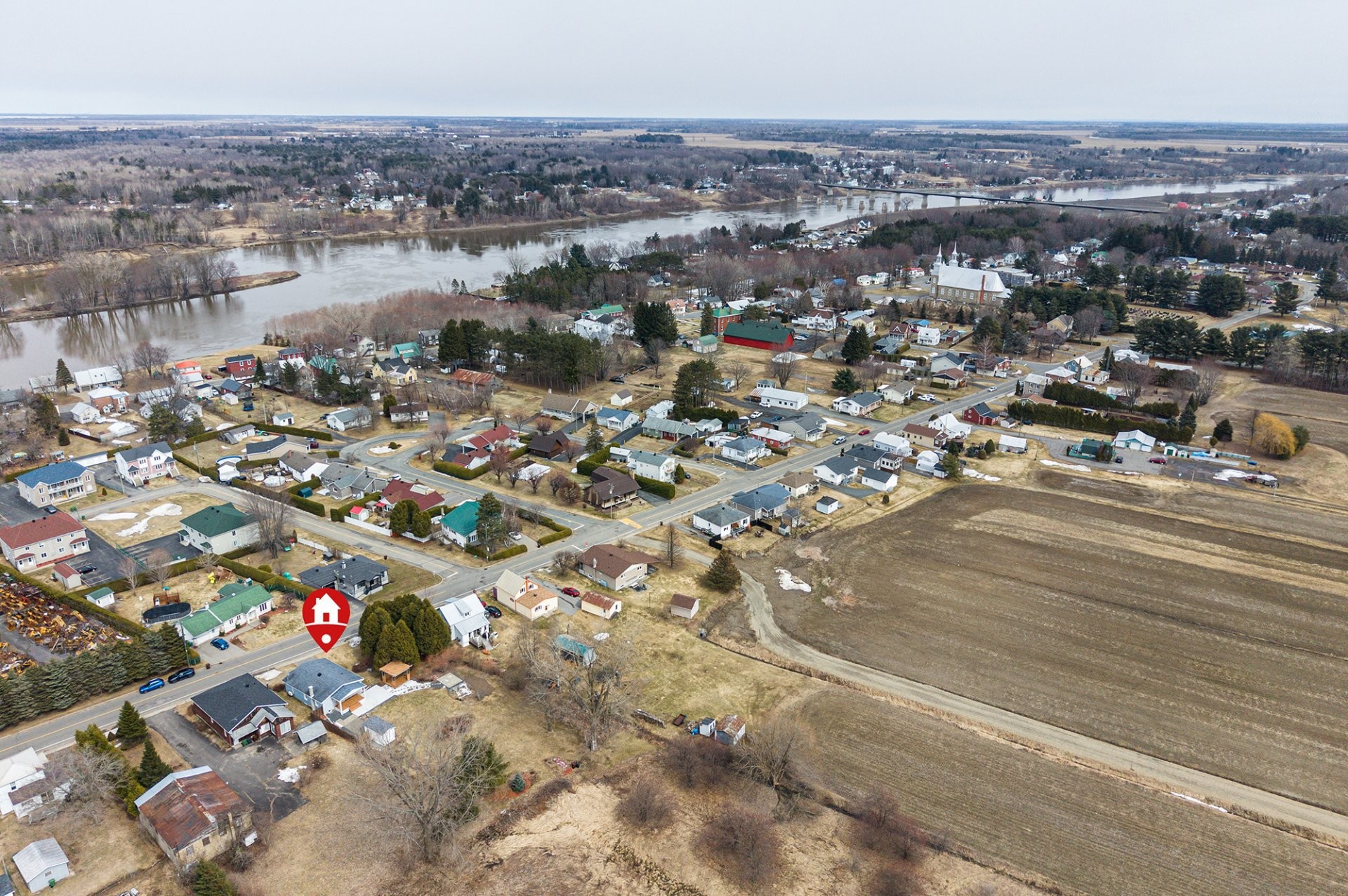 









312


Rue Lachapelle

,
Saint-François-du-Lac,




QC
J0G1M0

