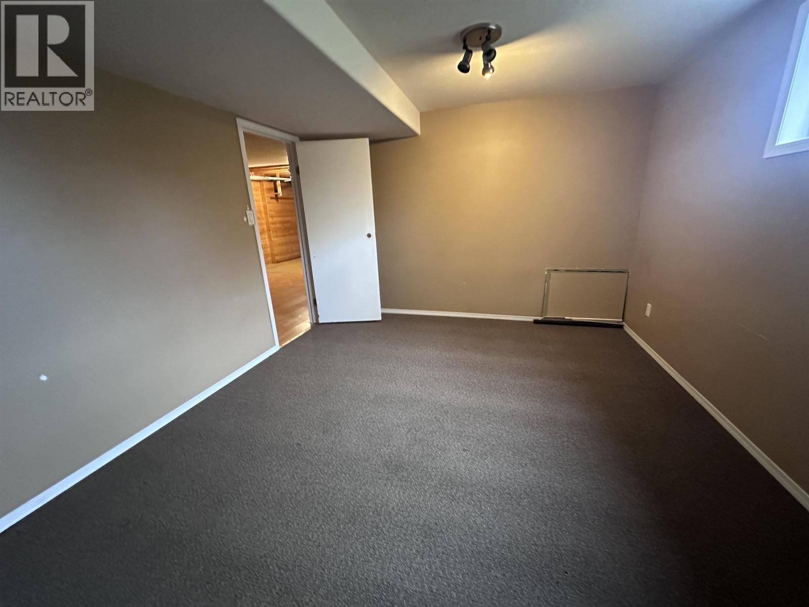 












3916 COTTONWOOD ROAD

,
Fort Nelson,




British Columbia
V0C1R0


