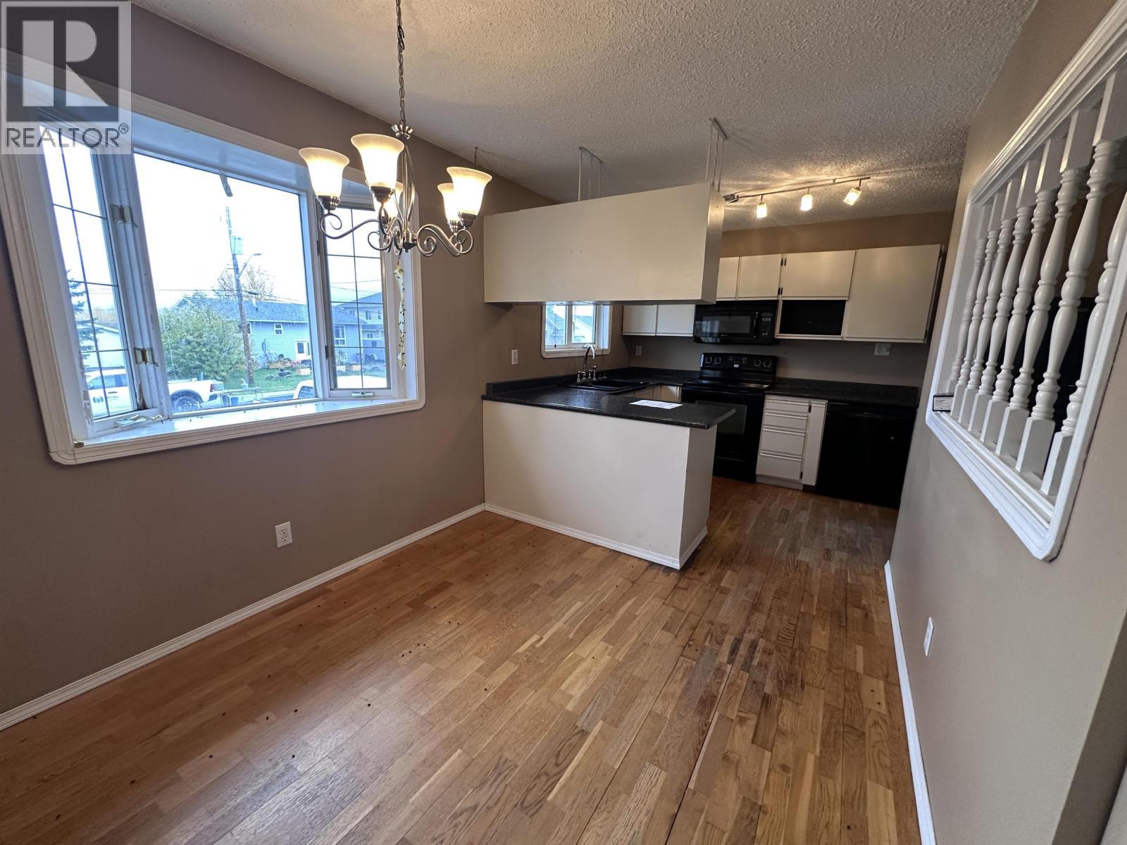 












3916 COTTONWOOD ROAD

,
Fort Nelson,




British Columbia
V0C1R0

