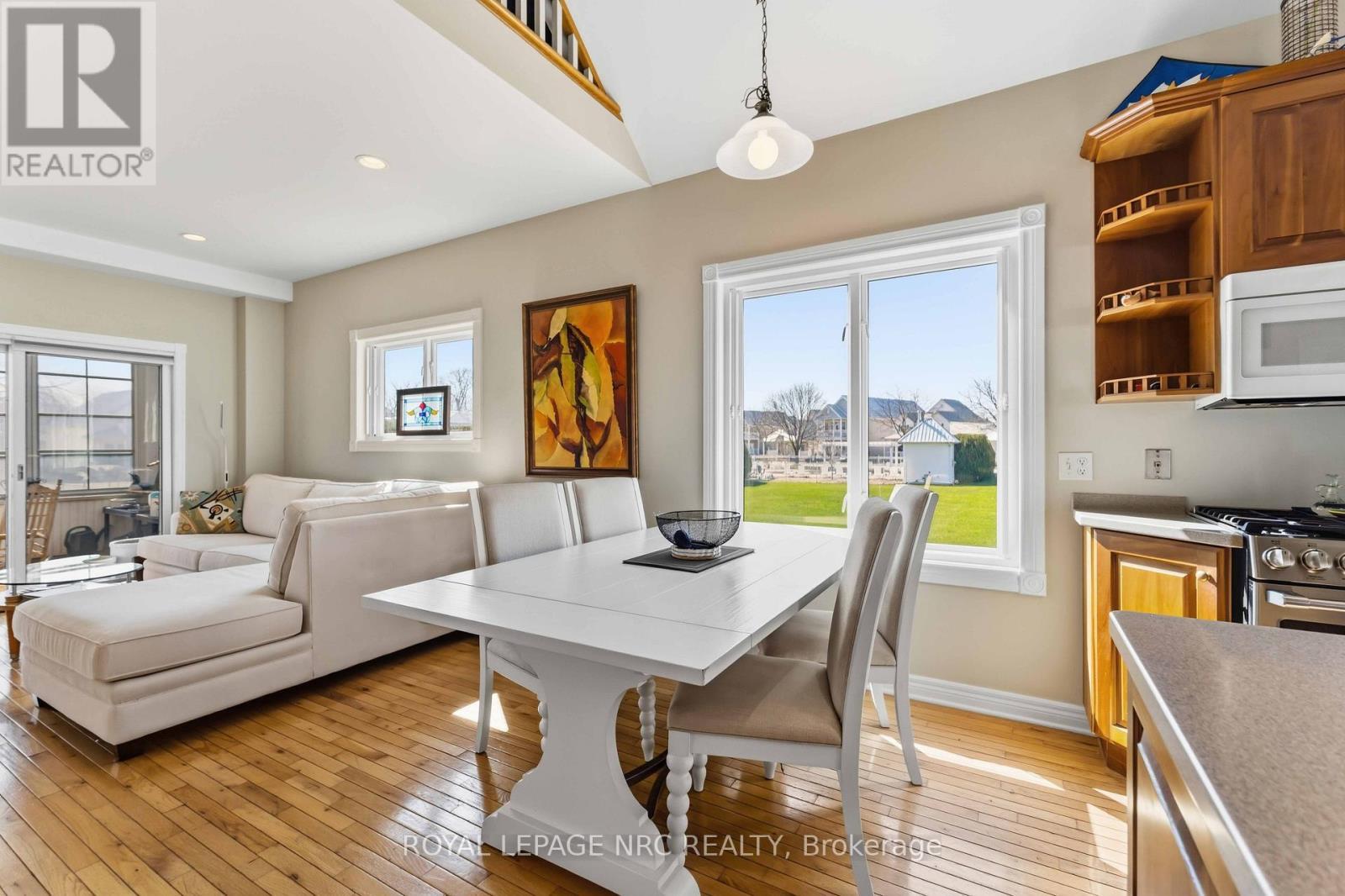 












40 NEWPORT BEACH BOULEVARD

,
Fort Erie (Crystal Beach),




Ontario
L0S1B0

