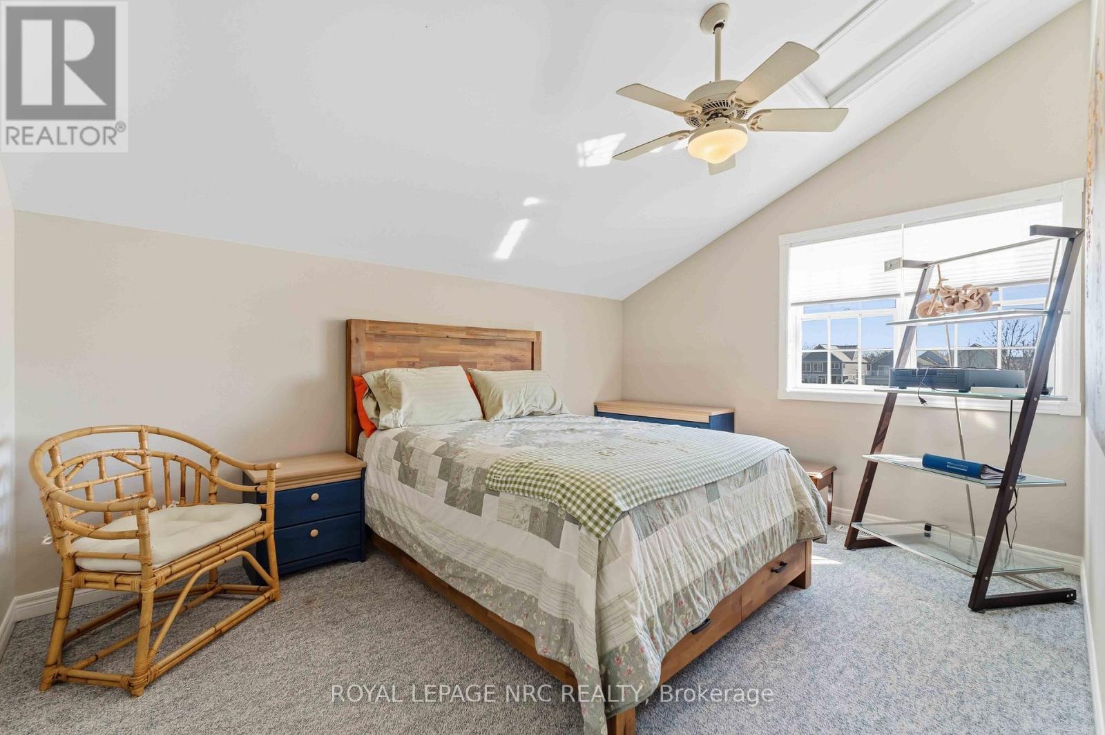 












40 NEWPORT BEACH BOULEVARD

,
Fort Erie (Crystal Beach),




Ontario
L0S1B0

