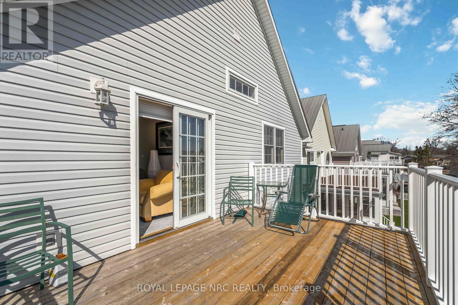 












40 NEWPORT BEACH BOULEVARD

,
Fort Erie (Crystal Beach),




Ontario
L0S1B0

