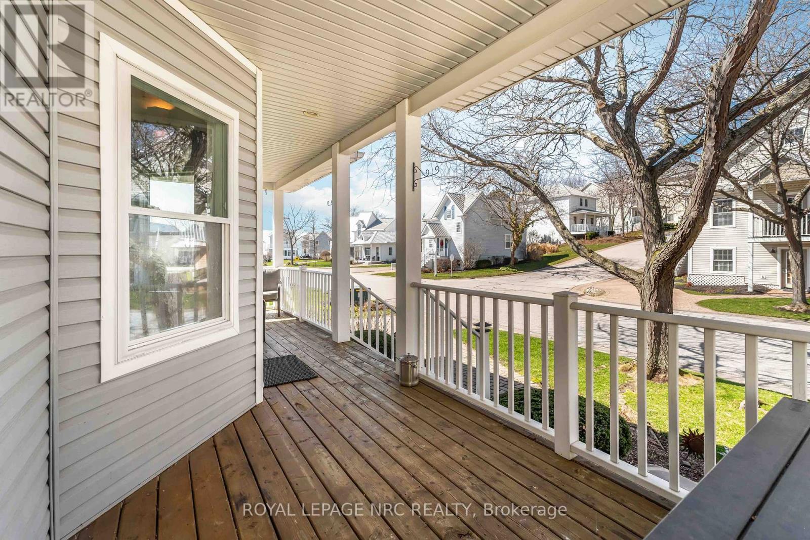 












40 NEWPORT BEACH BOULEVARD

,
Fort Erie (Crystal Beach),




Ontario
L0S1B0

