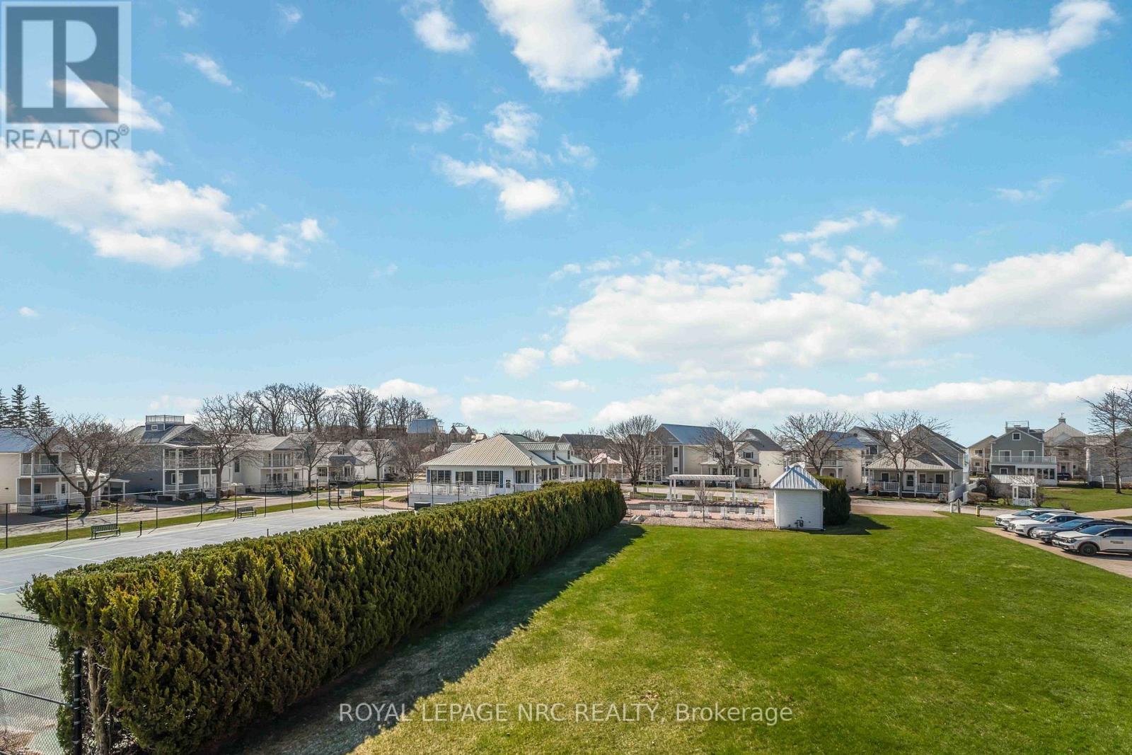 












40 NEWPORT BEACH BOULEVARD

,
Fort Erie (Crystal Beach),




Ontario
L0S1B0

