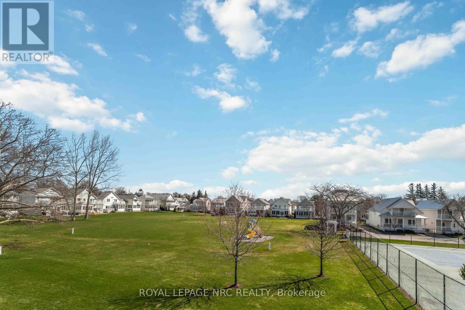 












40 NEWPORT BEACH BOULEVARD

,
Fort Erie (Crystal Beach),




Ontario
L0S1B0

