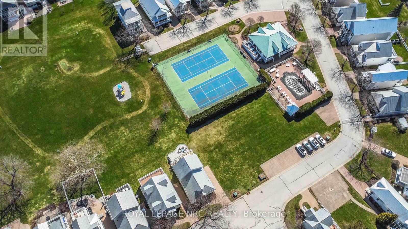 












40 NEWPORT BEACH BOULEVARD

,
Fort Erie (Crystal Beach),




Ontario
L0S1B0

