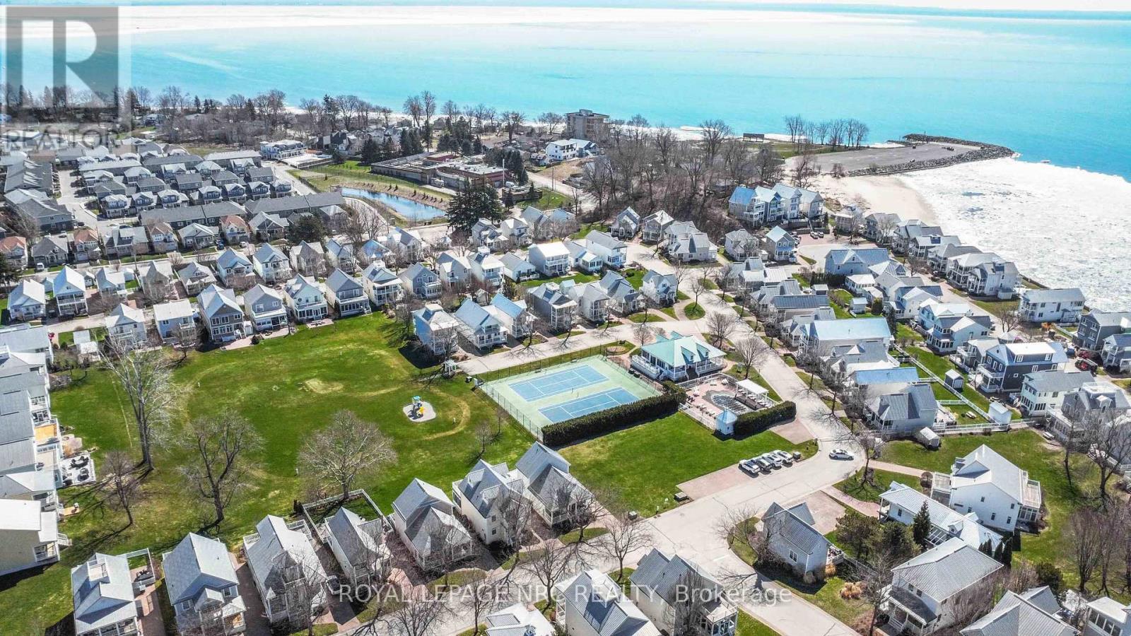 












40 NEWPORT BEACH BOULEVARD

,
Fort Erie (Crystal Beach),




Ontario
L0S1B0

