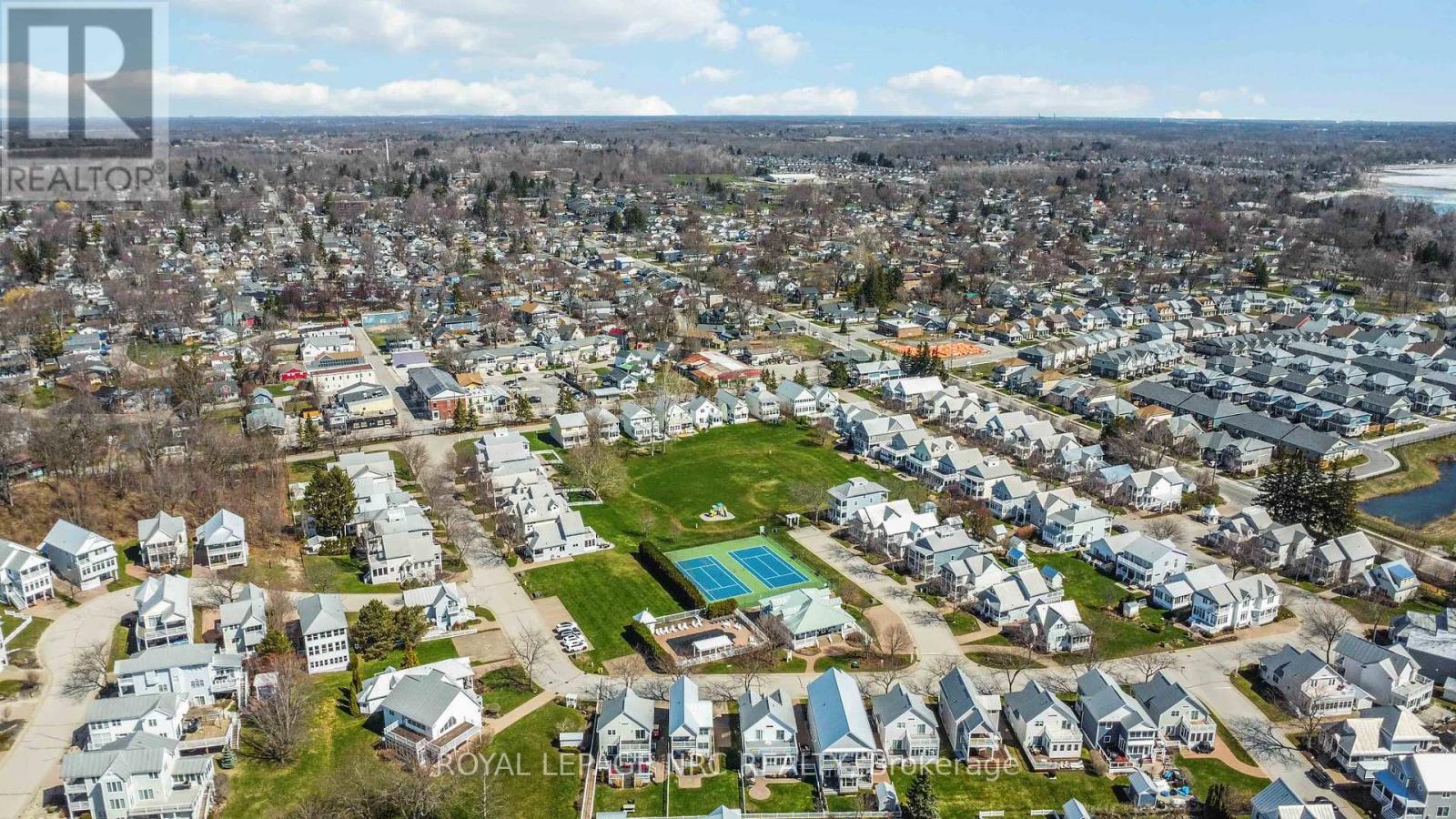 












40 NEWPORT BEACH BOULEVARD

,
Fort Erie (Crystal Beach),




Ontario
L0S1B0

