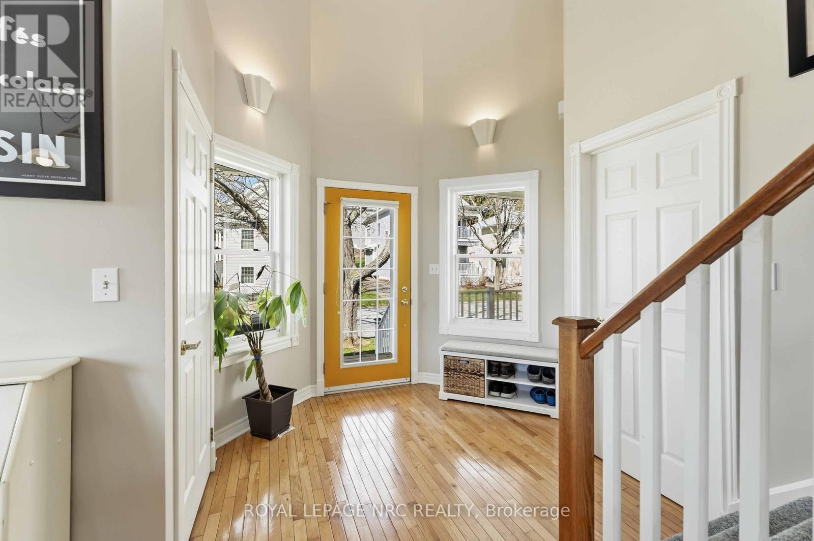 












40 NEWPORT BEACH BOULEVARD

,
Fort Erie (Crystal Beach),




Ontario
L0S1B0

