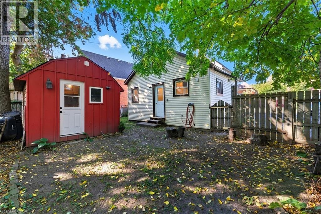 












8 TASKER Street

,
St. Catharines,




Ontario
L2R3Z8

