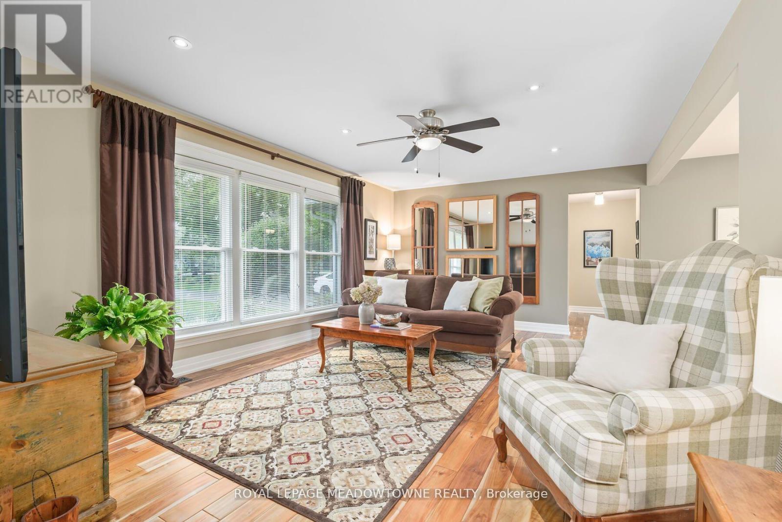 












13609 SIXTH LINE

,
Halton Hills,




Ontario
L0P1H0

