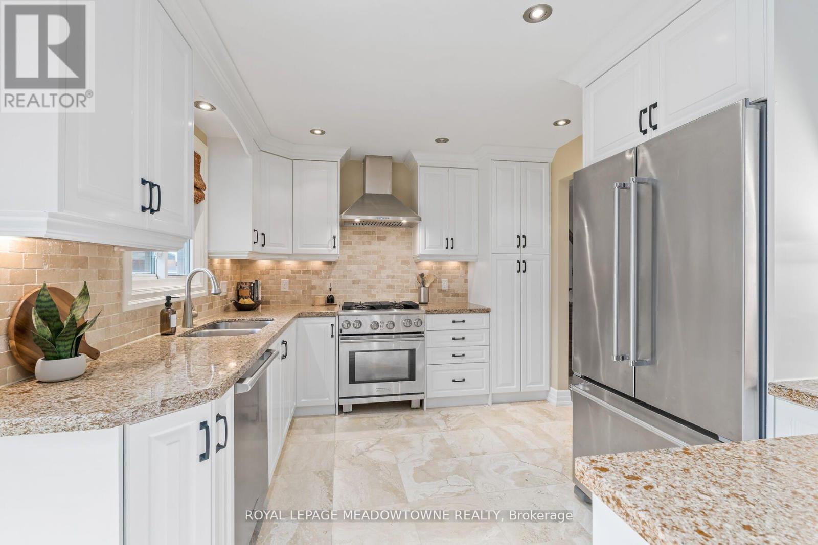 












13609 SIXTH LINE

,
Halton Hills,




Ontario
L0P1H0

