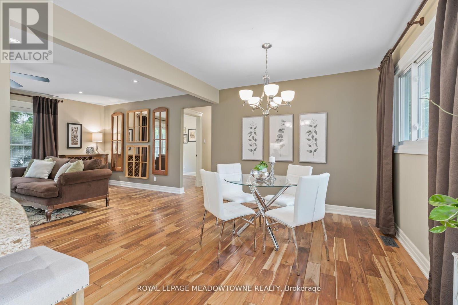 












13609 SIXTH LINE

,
Halton Hills,




Ontario
L0P1H0

