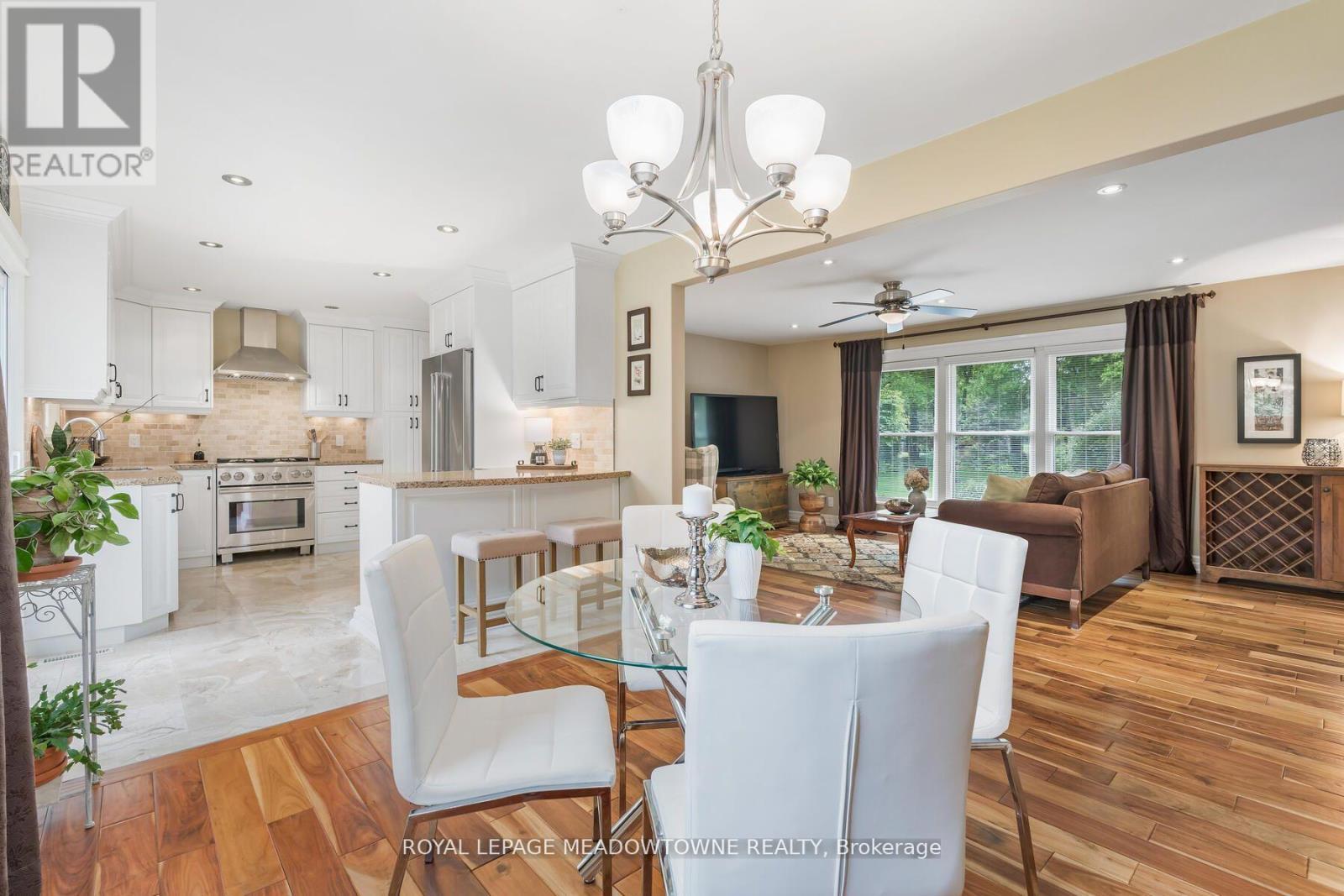 












13609 SIXTH LINE

,
Halton Hills,




Ontario
L0P1H0

