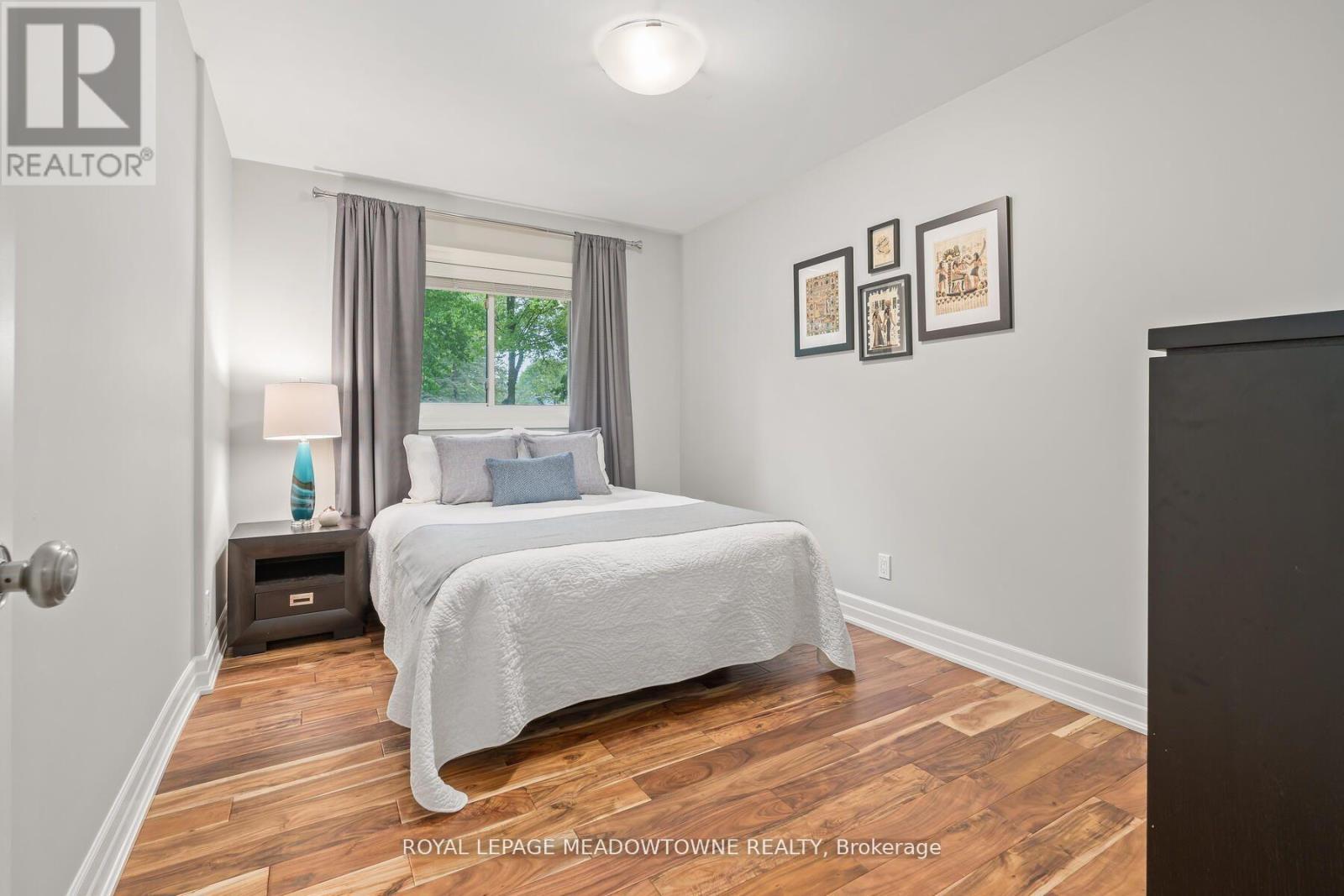 












13609 SIXTH LINE

,
Halton Hills,




Ontario
L0P1H0

