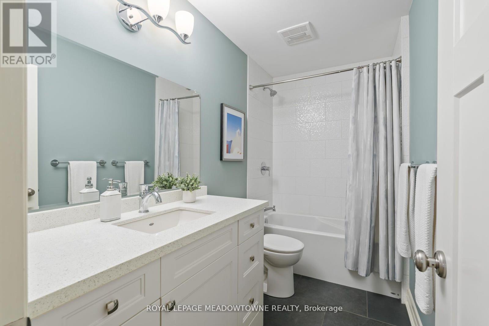 












13609 SIXTH LINE

,
Halton Hills,




Ontario
L0P1H0

