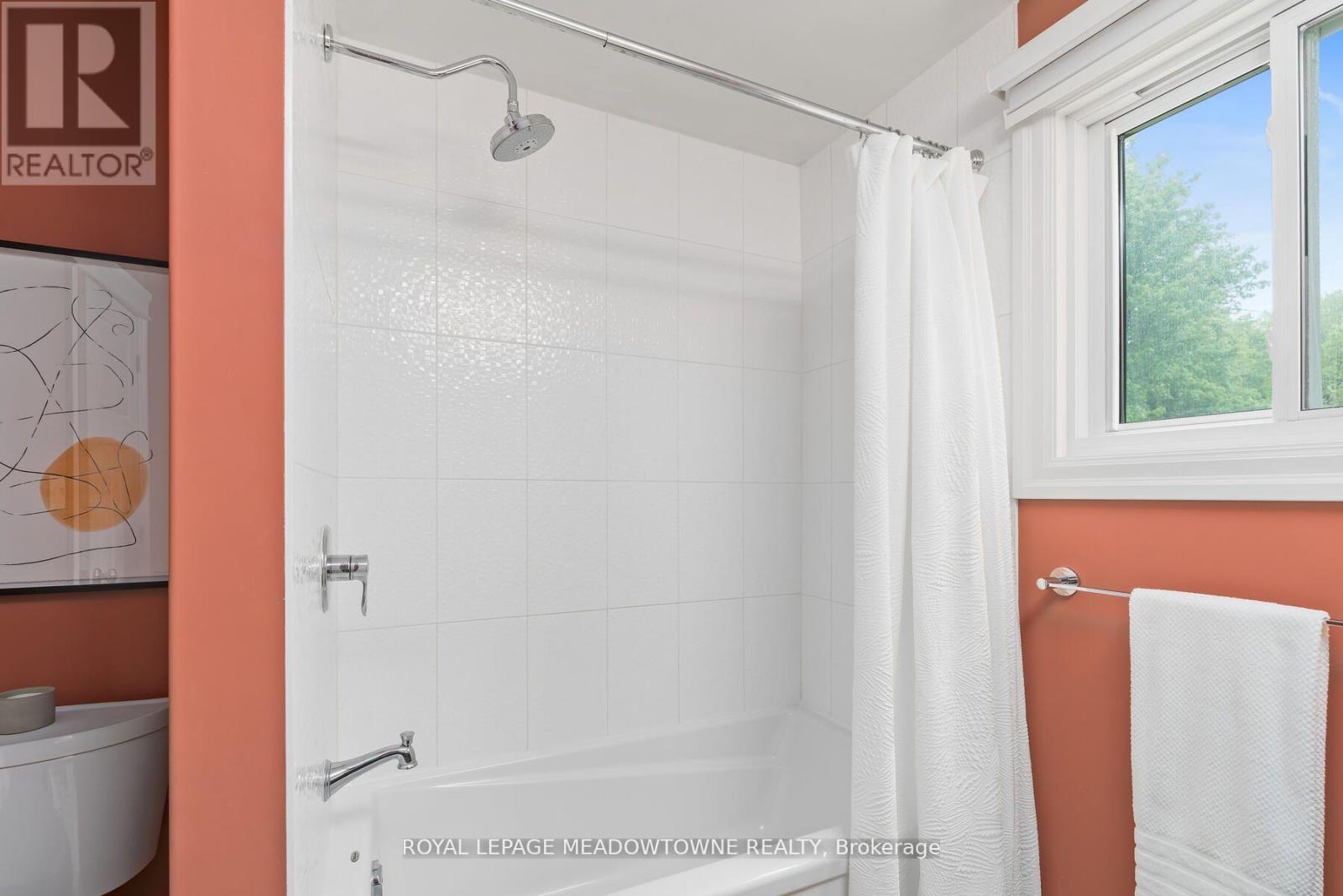 












13609 SIXTH LINE

,
Halton Hills,




Ontario
L0P1H0

