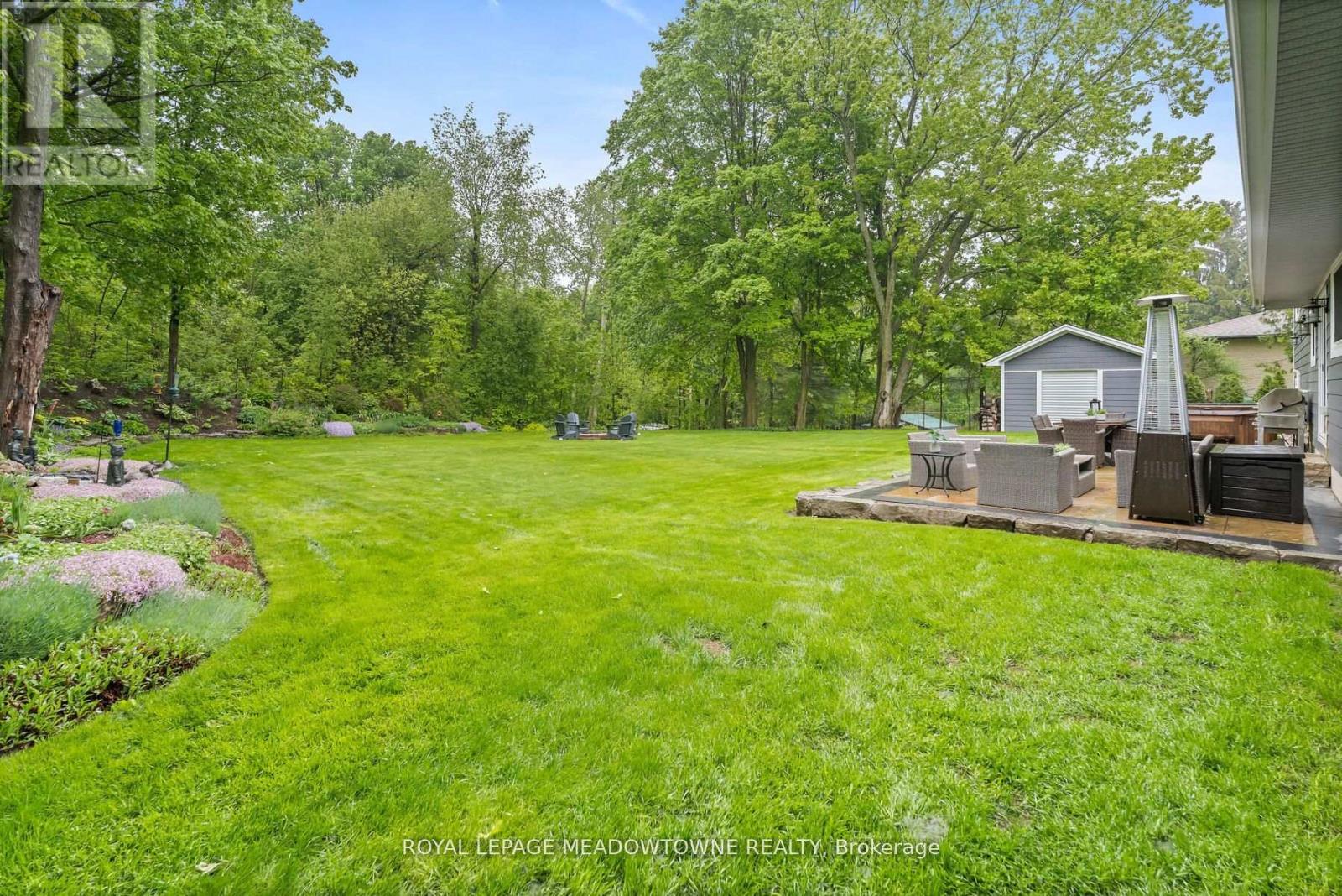 












13609 SIXTH LINE

,
Halton Hills,




Ontario
L0P1H0

