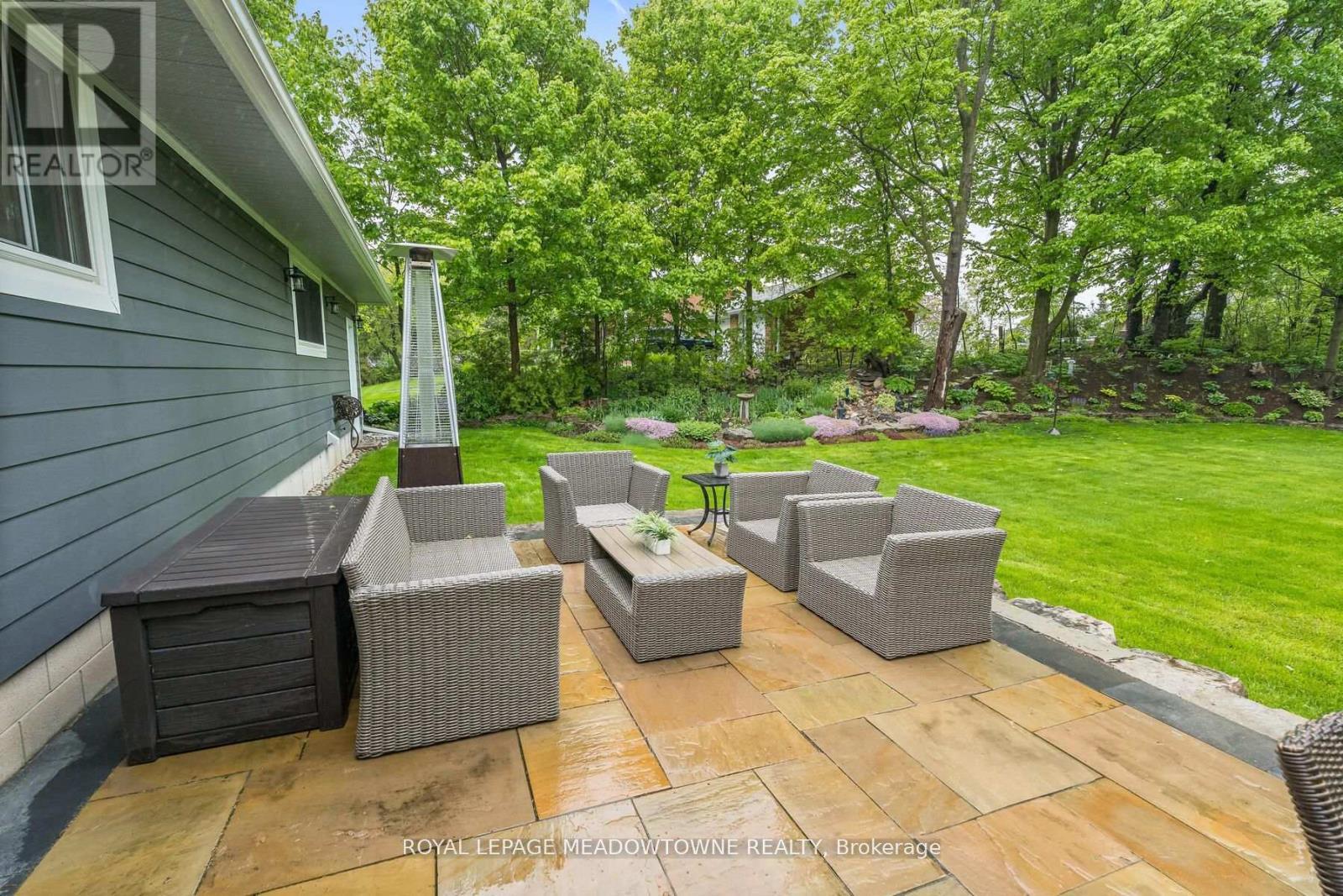 












13609 SIXTH LINE

,
Halton Hills,




Ontario
L0P1H0

