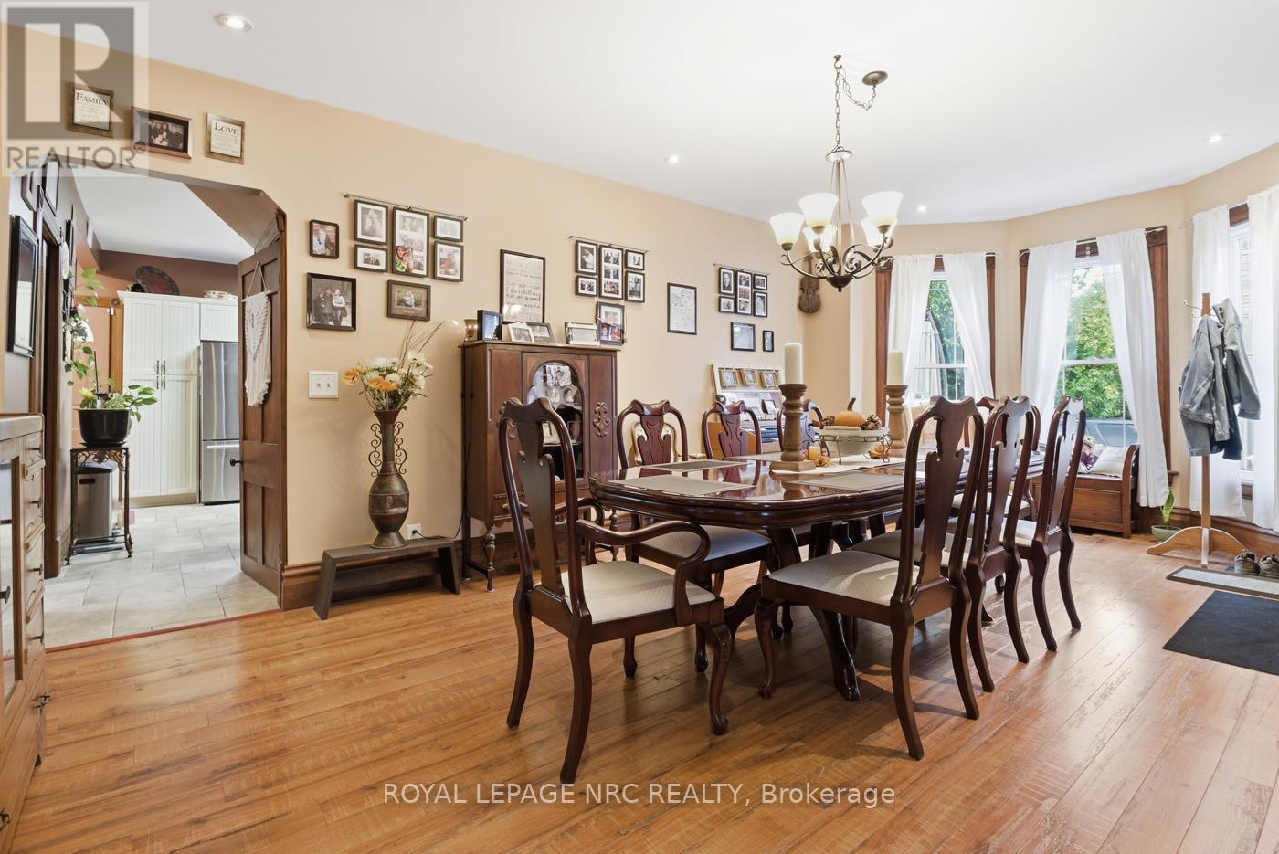 












5981 CULP STREET

,
Niagara Falls (Dorchester),




Ontario
L2G2B6


