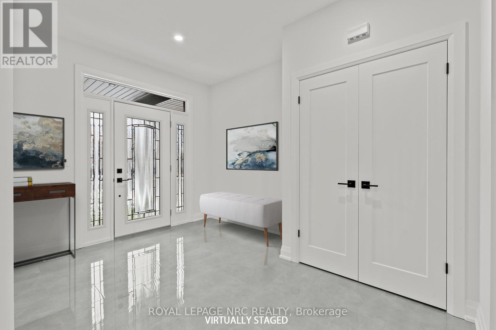 












4705 LEE AVENUE

,
Niagara Falls (Ascot),




Ontario
L2H1M7

