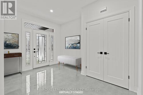Spacious foyer to greet your guests!