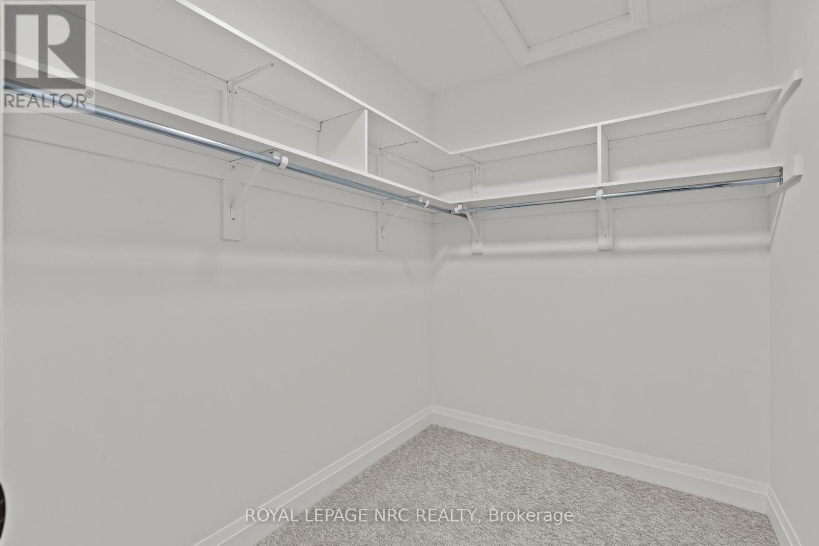 












4705 LEE AVENUE

,
Niagara Falls (Ascot),




Ontario
L2H1M7

