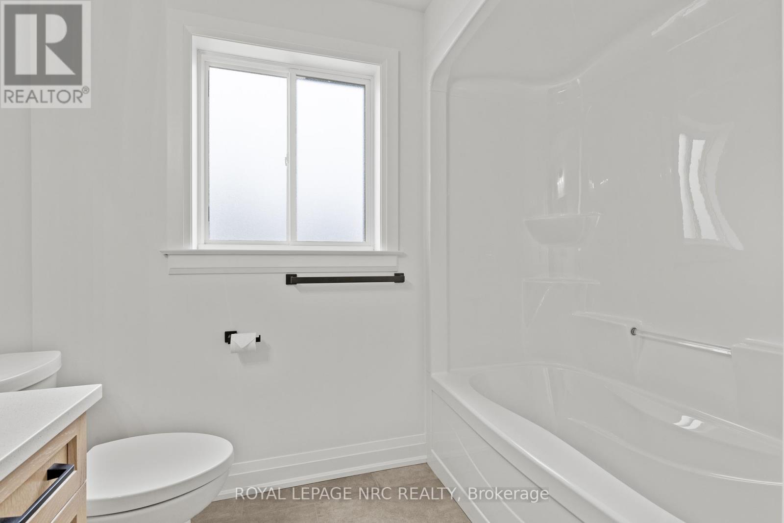 












4705 LEE AVENUE

,
Niagara Falls (Ascot),




Ontario
L2H1M7

