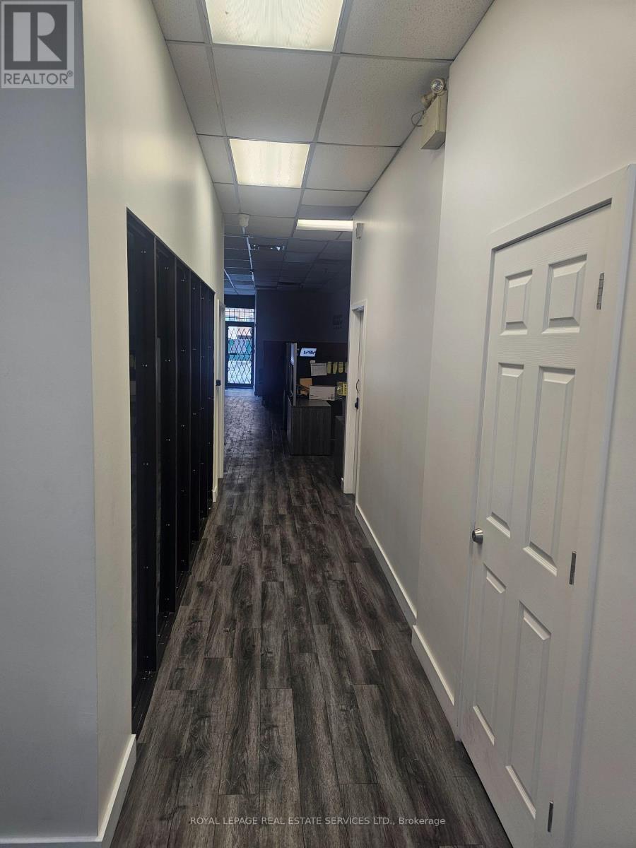 












40 ST. MARY STREET

,
Toronto,




Ontario
M4Y2S8

