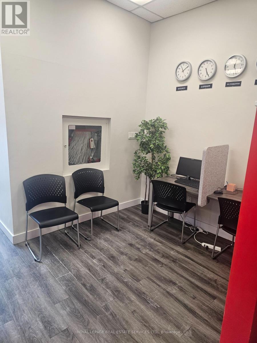 












40 ST. MARY STREET

,
Toronto,




Ontario
M4Y2S8


