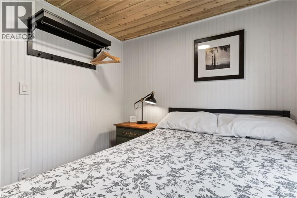 












282 WIDGEON COVE Road

,
Northern Bruce Peninsula,




Ontario
N0H2T0

