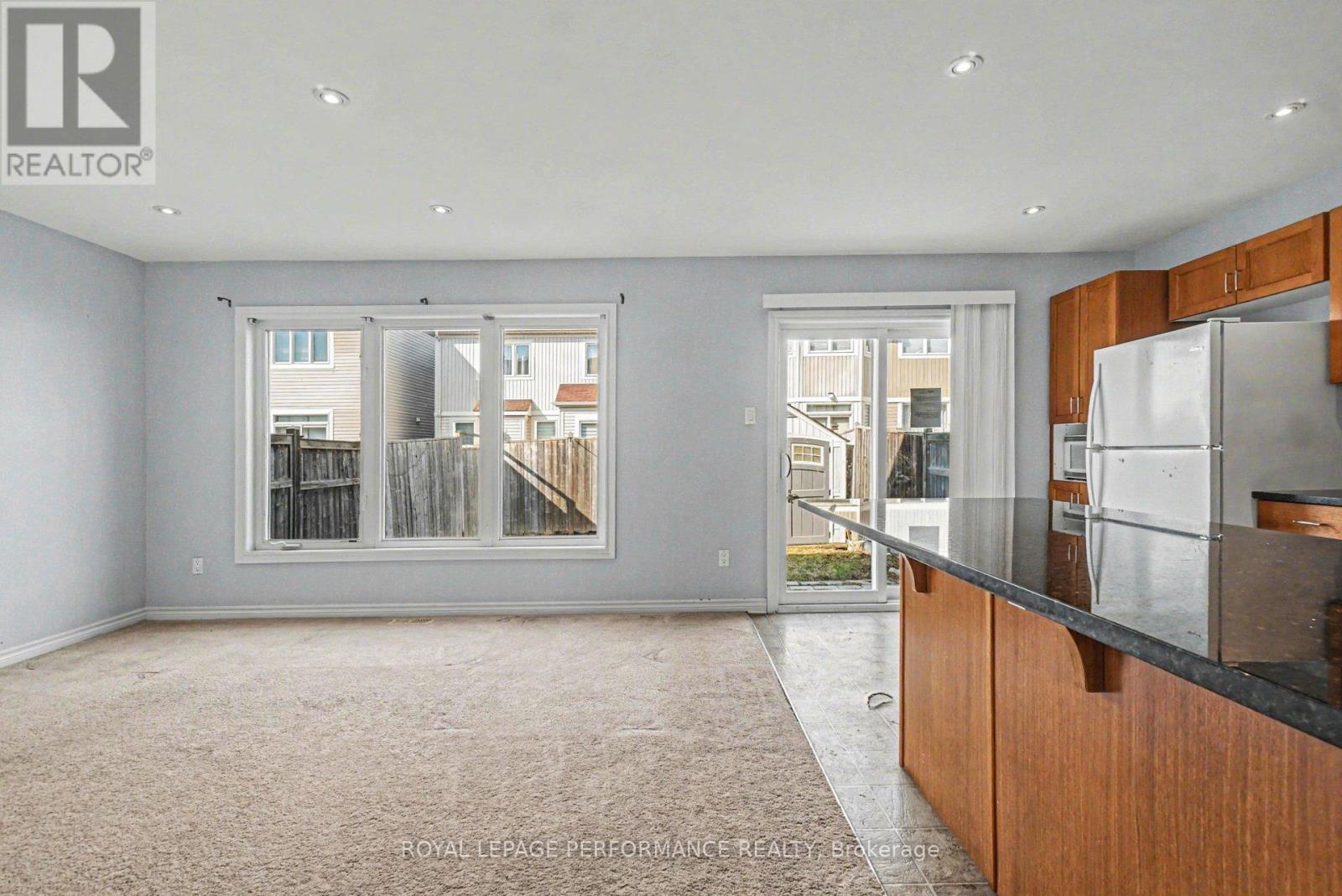 












2733 GRAND CANAL STREET

,
Ottawa,




Ontario
K2J0T1


