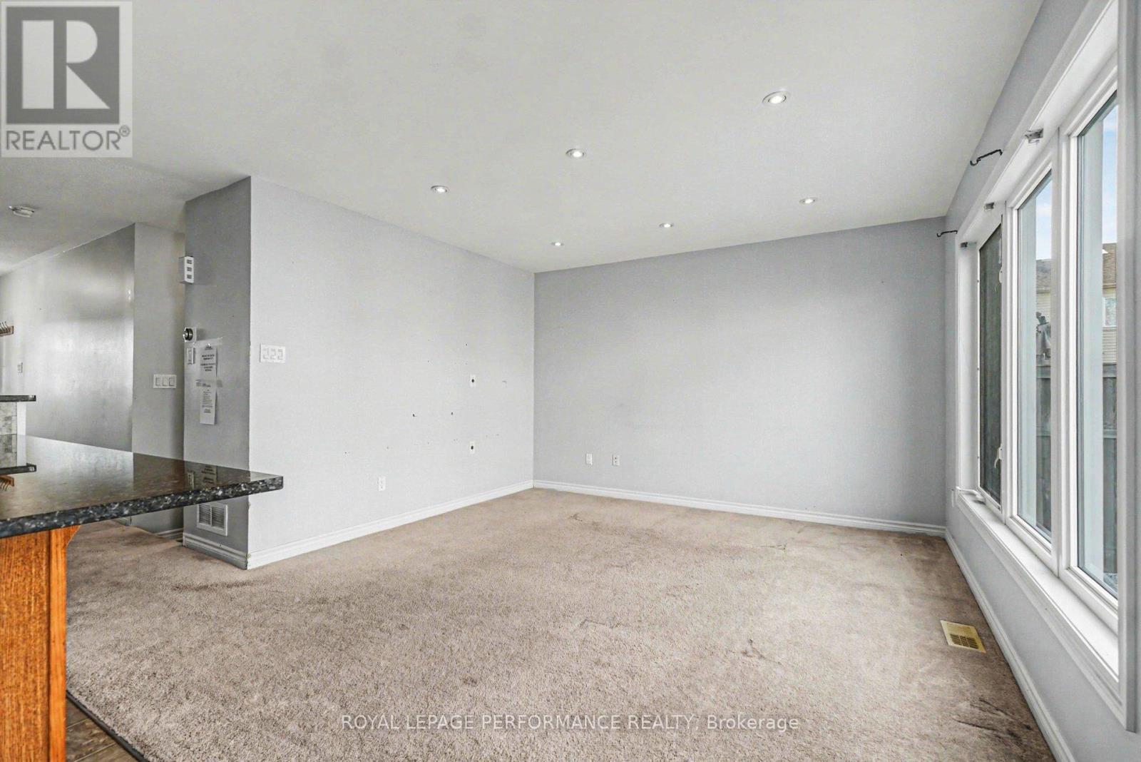 












2733 GRAND CANAL STREET

,
Ottawa,




Ontario
K2J0T1

