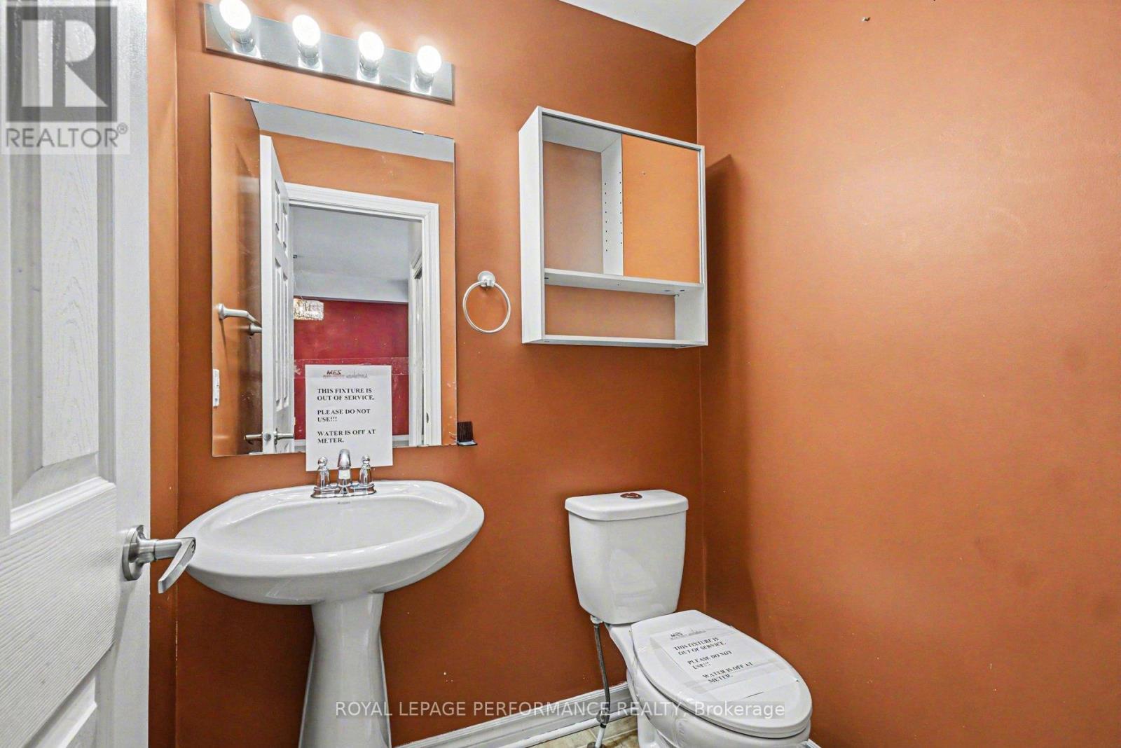 












2733 GRAND CANAL STREET

,
Ottawa,




Ontario
K2J0T1

