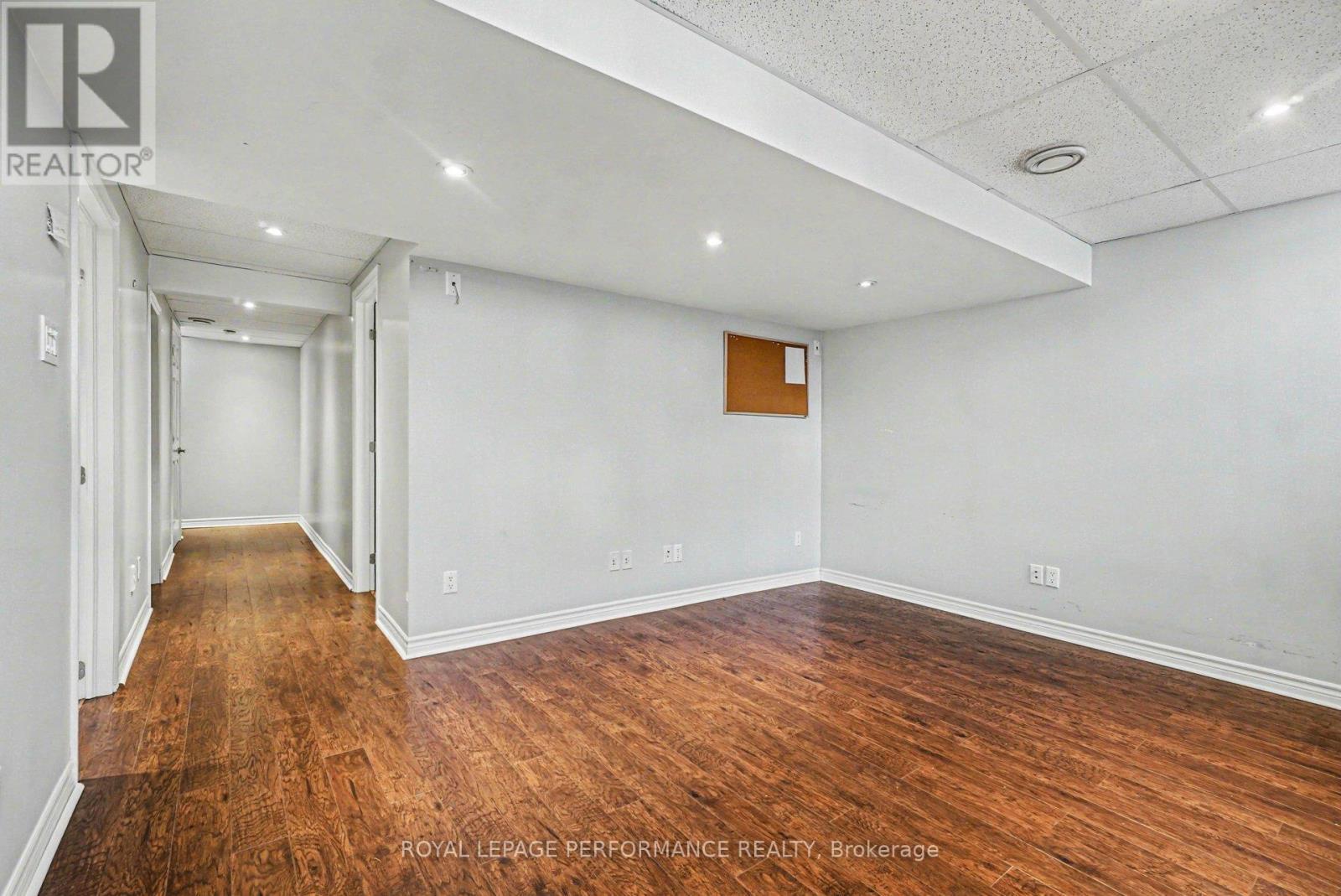 












2733 GRAND CANAL STREET

,
Ottawa,




Ontario
K2J0T1

