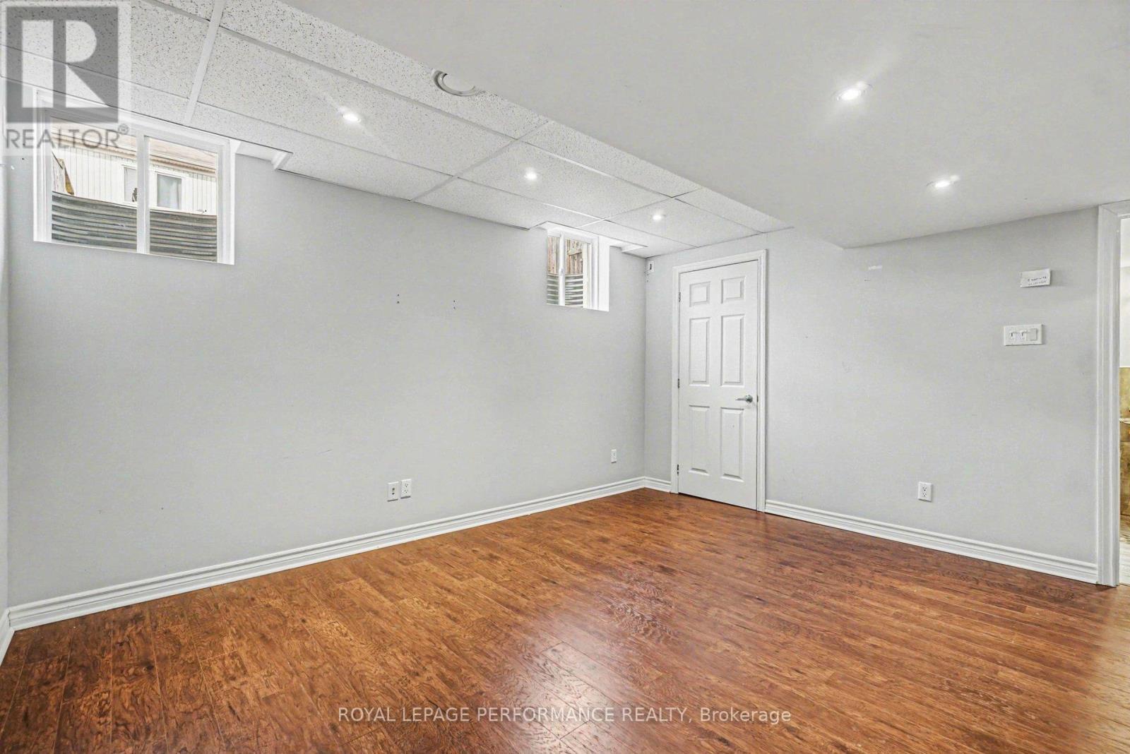 












2733 GRAND CANAL STREET

,
Ottawa,




Ontario
K2J0T1


