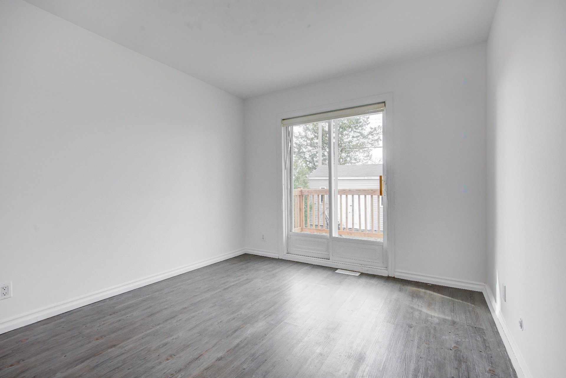 









348


Rue Duquette O.

,
Gatineau (Gatineau),




QC
J8P3A3

