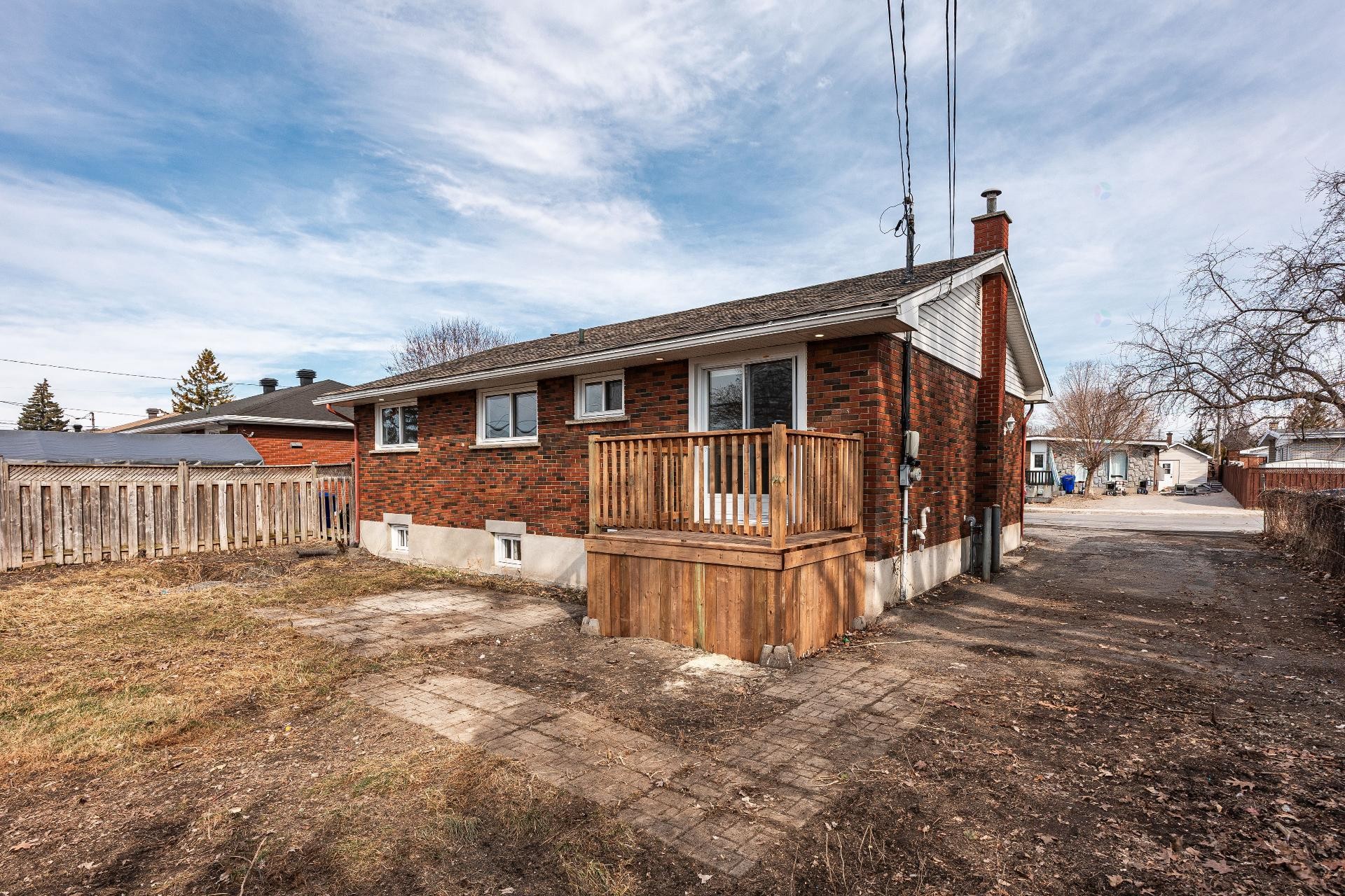 









348


Rue Duquette O.

,
Gatineau (Gatineau),




QC
J8P3A3

