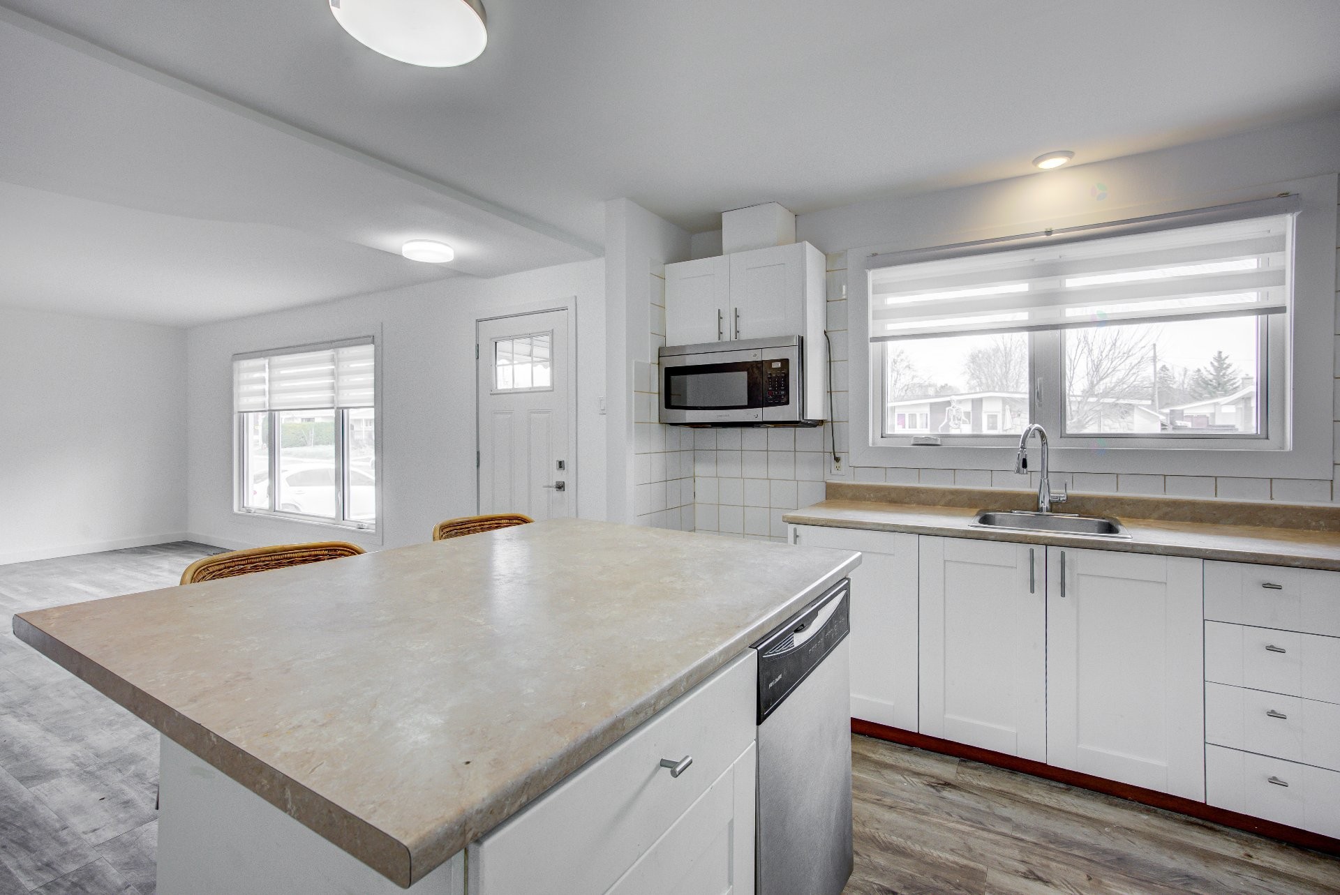 









348


Rue Duquette O.

,
Gatineau (Gatineau),




QC
J8P3A3

