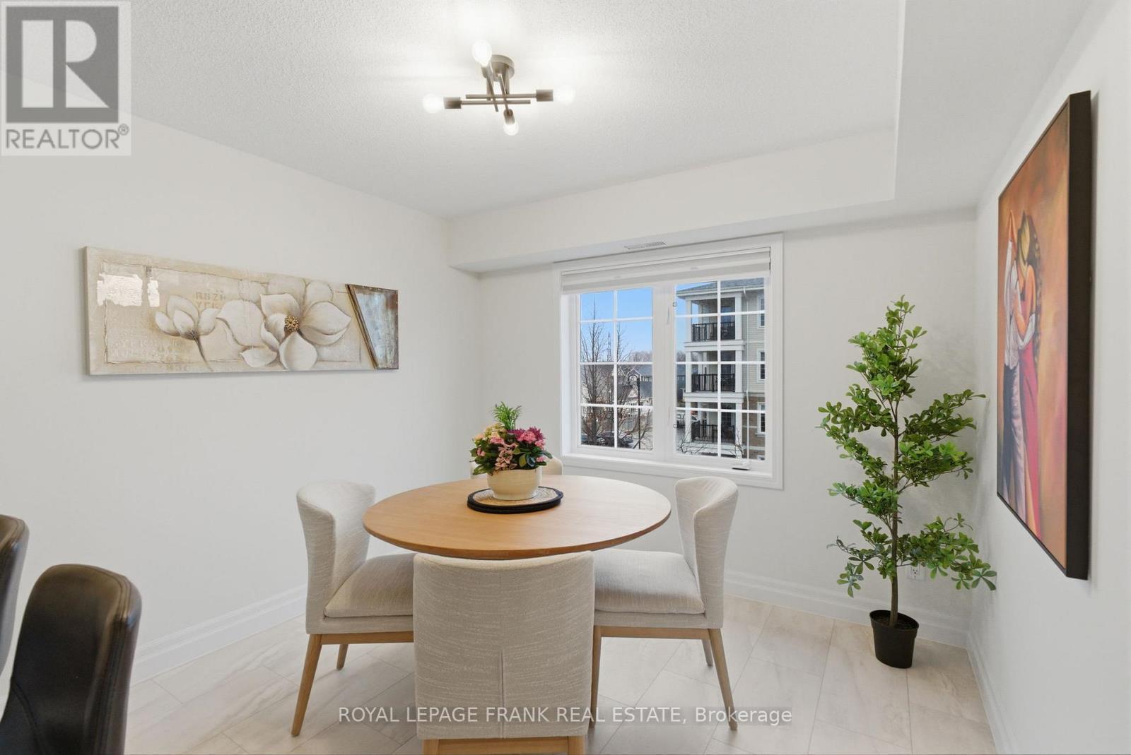 












301 - 75 SHIPWAY AVENUE

,
Clarington (Newcastle),




Ontario
L1B0B8

