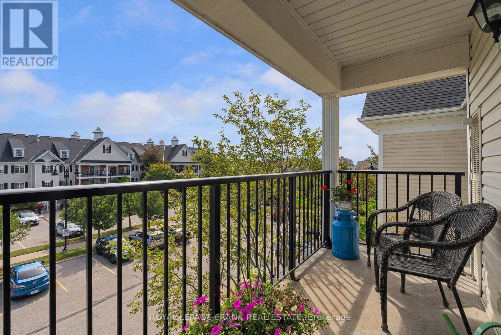 












301 - 75 SHIPWAY AVENUE

,
Clarington (Newcastle),




Ontario
L1B0B8

