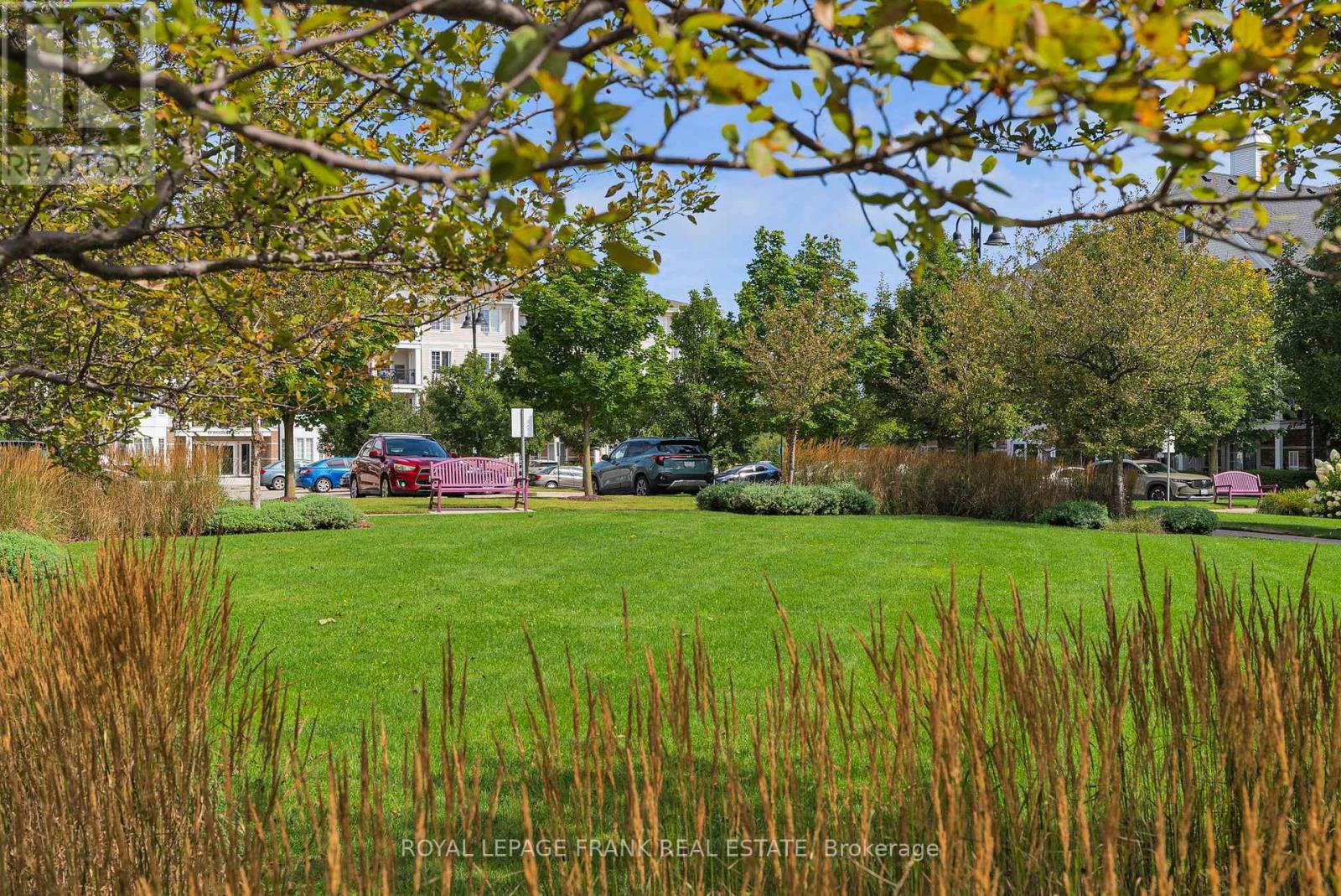 












301 - 75 SHIPWAY AVENUE

,
Clarington (Newcastle),




Ontario
L1B0B8

