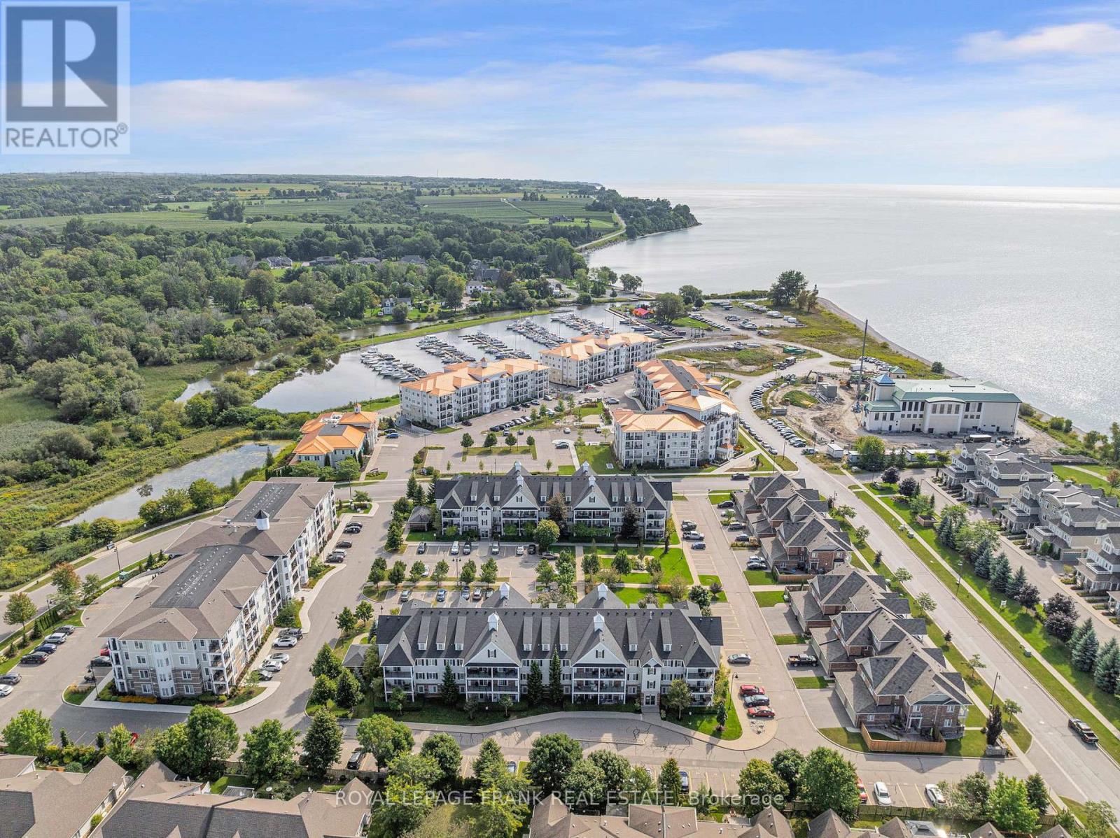 












301 - 75 SHIPWAY AVENUE

,
Clarington (Newcastle),




Ontario
L1B0B8

