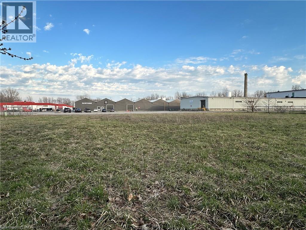 












205 CROSS Street E

,
Dunnville,







Ontario
N1A0B4


