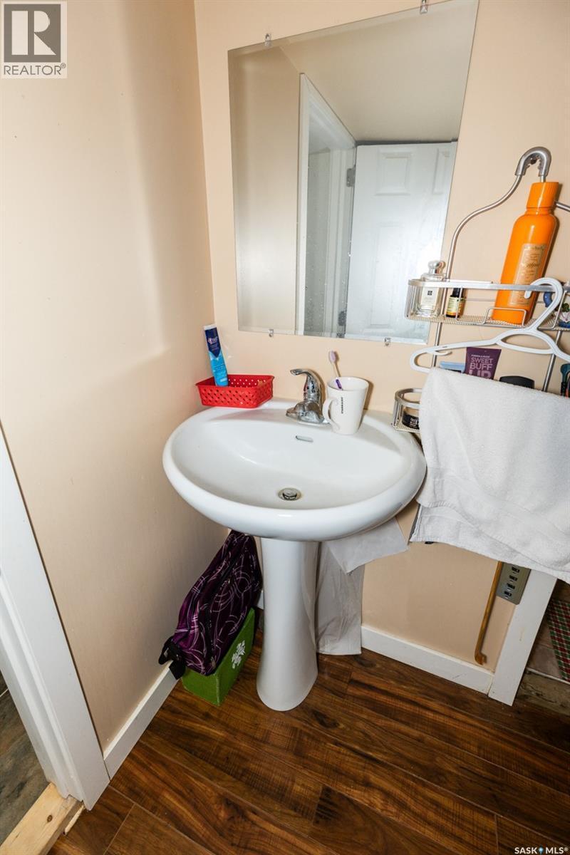 












626 Manitoba AVENUE

,
Kerrobert,




Saskatchewan
S0L1R0


