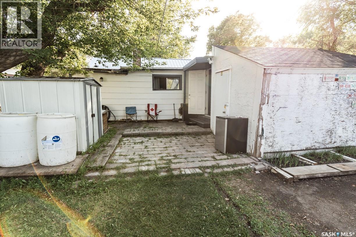 












626 Manitoba AVENUE

,
Kerrobert,




Saskatchewan
S0L1R0

