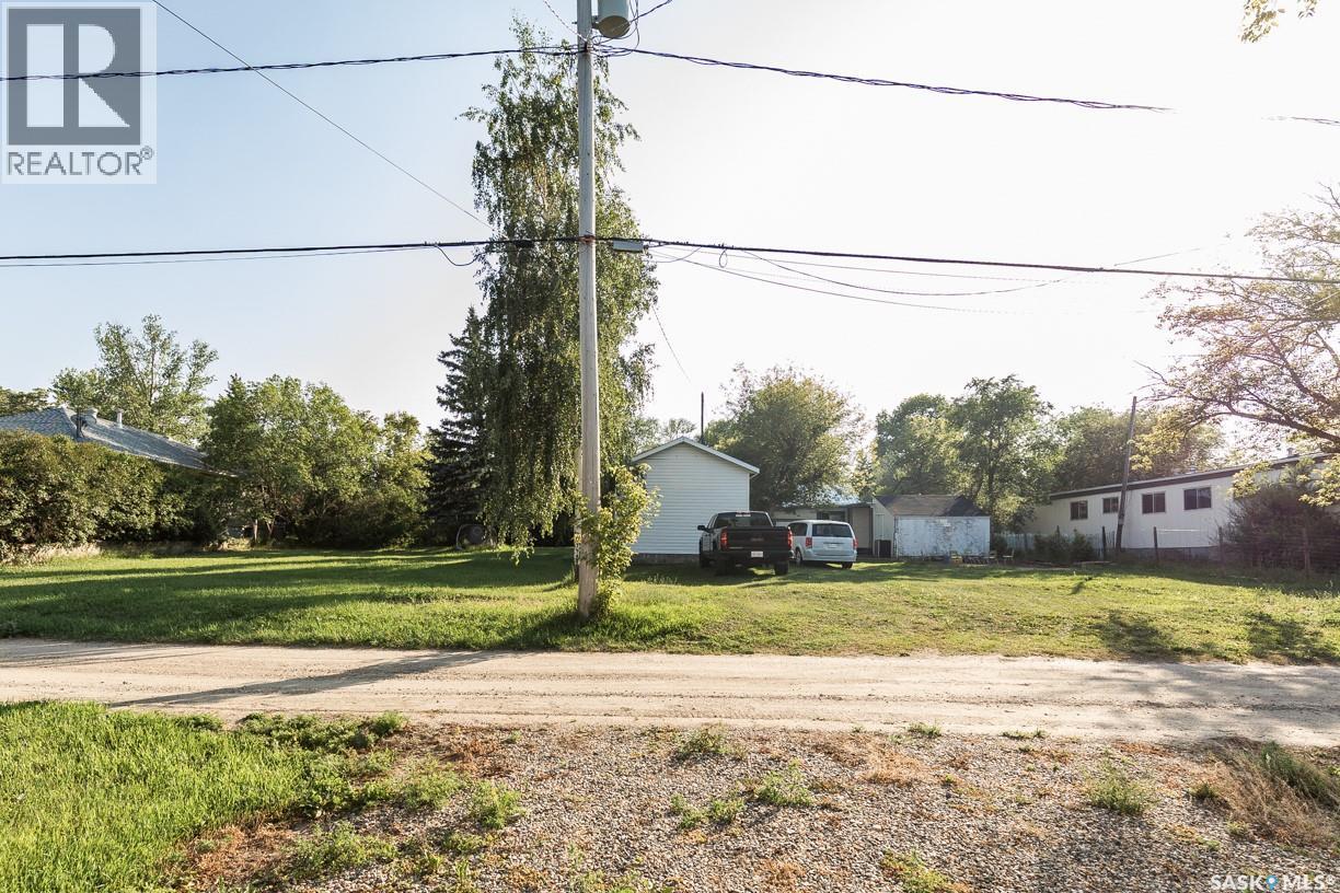 












626 Manitoba AVENUE

,
Kerrobert,




Saskatchewan
S0L1R0

